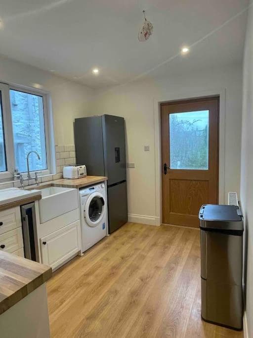 Modern Cottage, with Hot Tub in Kirkcudbright, Dumfries and Galloway — photo 6