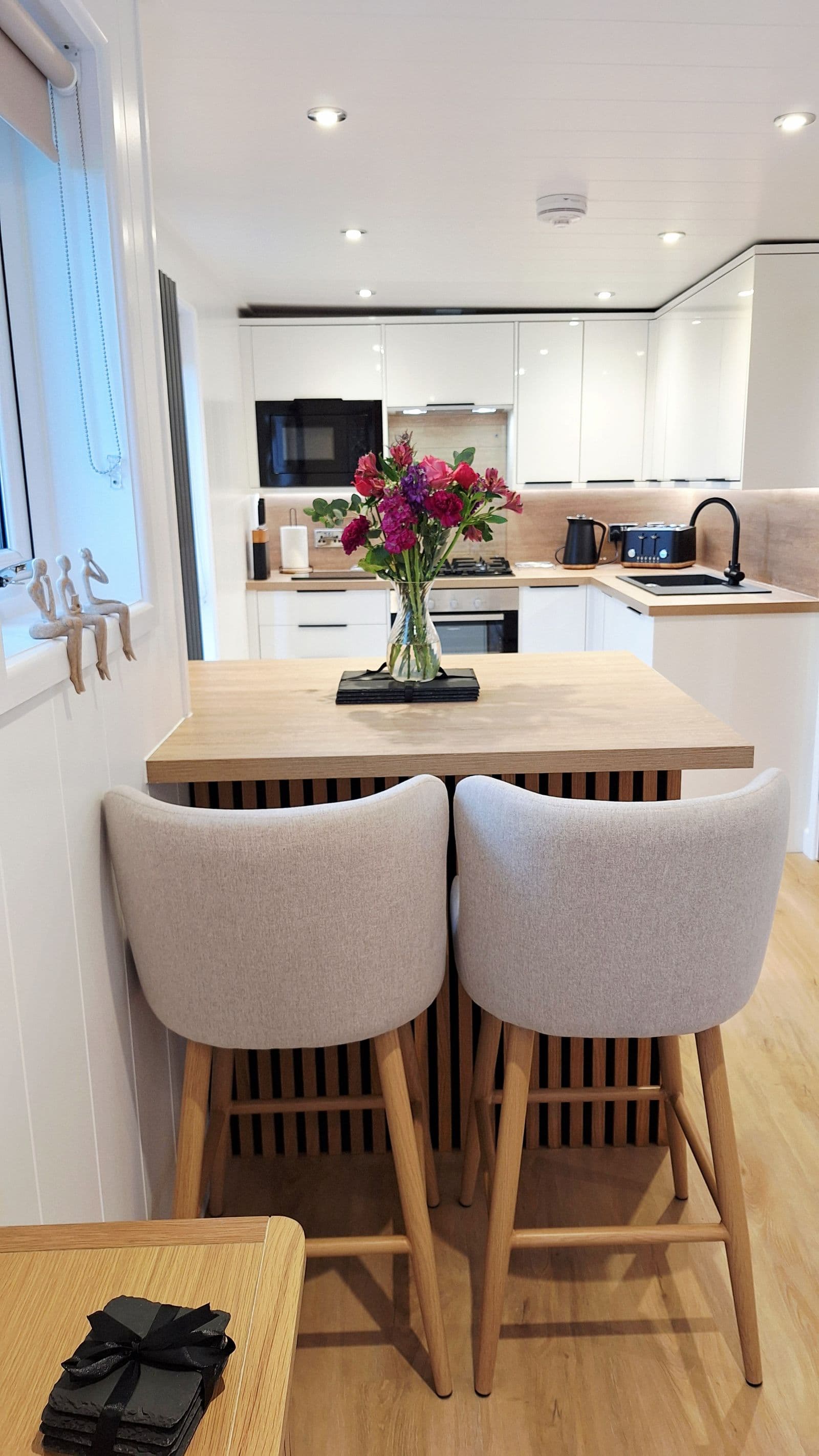 Coastal Retreat with Private Sauna and Spectacular Seaviews in Castle Douglas, Dumfries and Galloway — photo 4